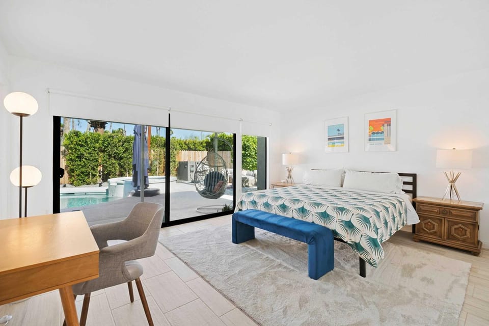 Aurora Oasis - Stylish 4 BDR House in Palm Springs