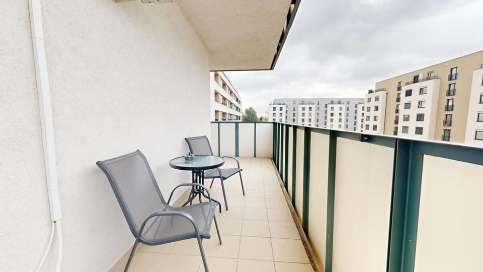 View (from property/room), Balcony/Terrace