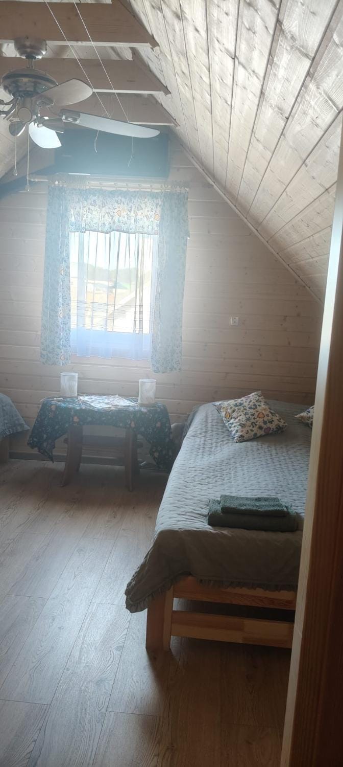''Kaszebe ''Domek letniskowy całoroczny z jacuzzi ,klimatyzacja nad jeziorem Raduńskim House in Pomeranian Voivodeship