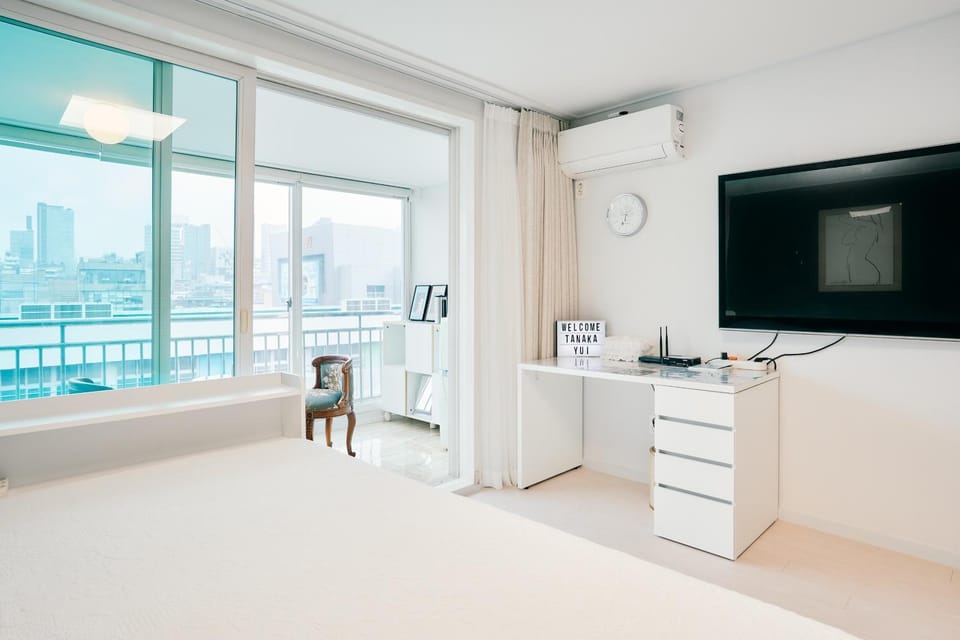 TV and multimedia, Seating area, Area and facilities, air conditioner