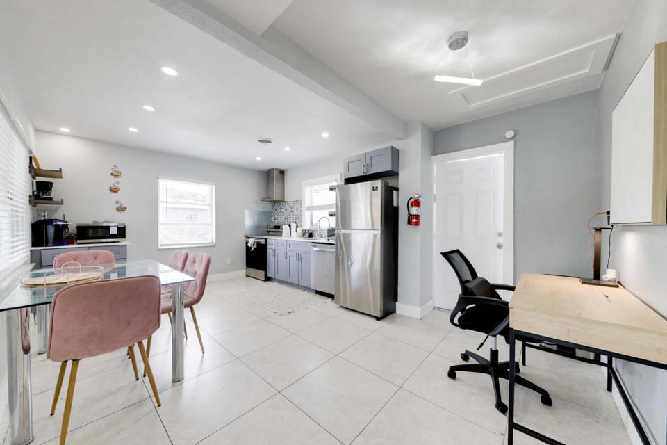 Unique 2 House Rental: 3 Mi to Beach & Boardwalk House in Hollywood
