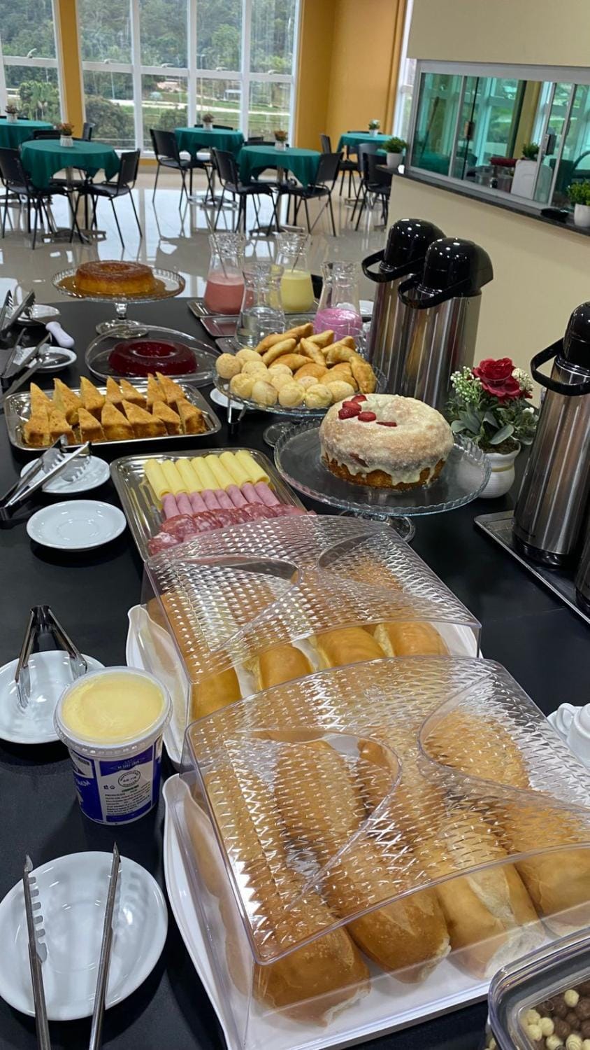 Breakfast, Buffet breakfast
