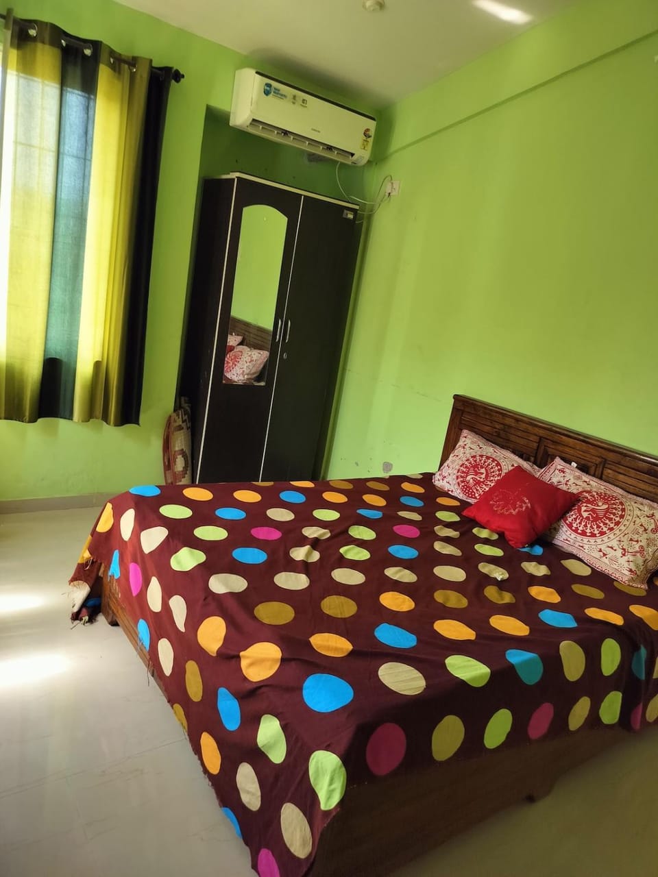 Bed, Photo of the whole room, Bedroom, wardrobe