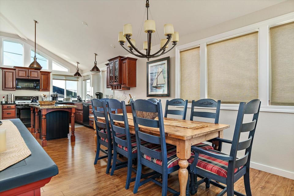 Cape Cod Charm By The Sea House in Cambria