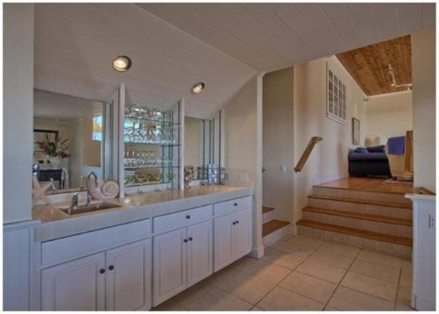 Casa Coventry House in Cambria