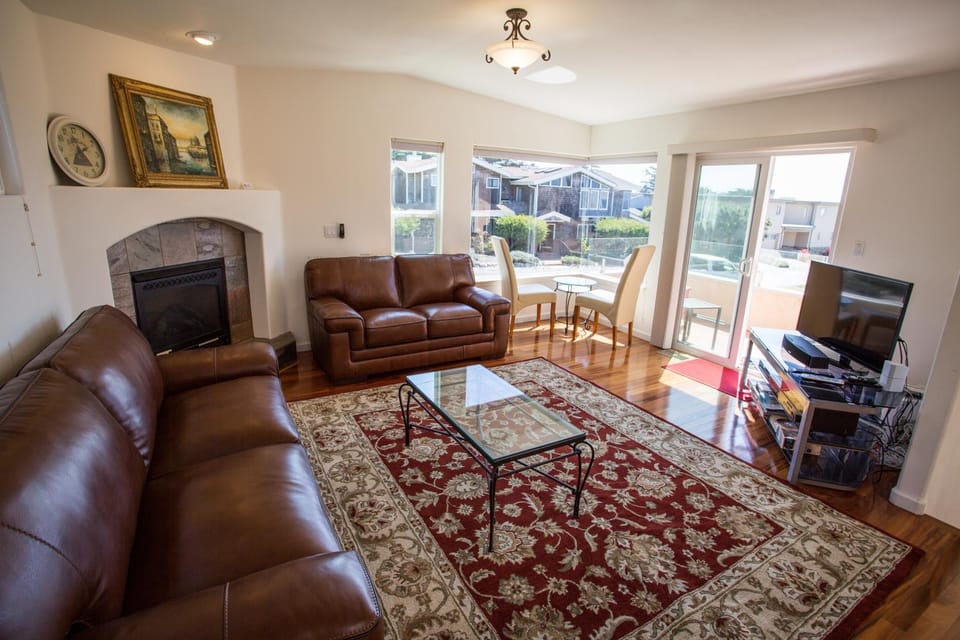 Sorento House in Cambria