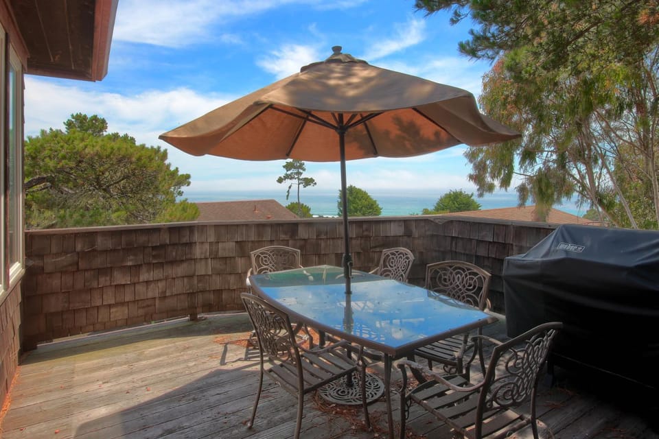 Heaven on Happy Hill-Spring Special House in Cambria