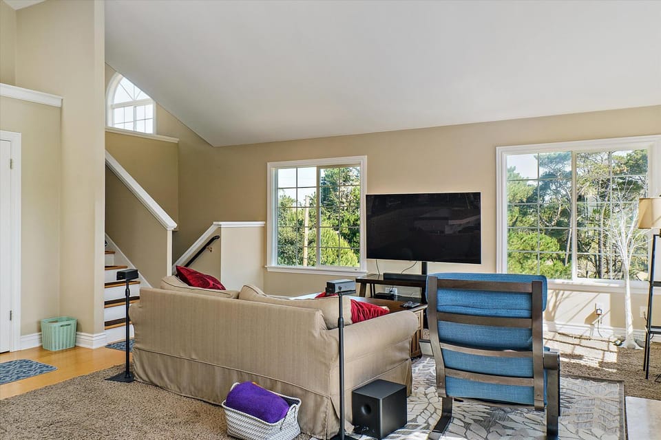 Ridgecrest Retreat House in Cambria