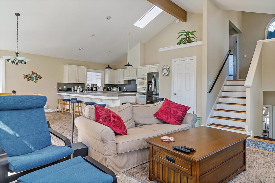 Ridgecrest Retreat House in Cambria