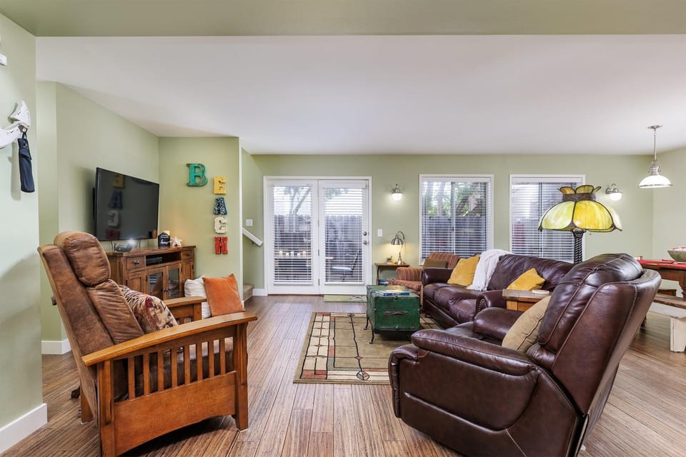 Hollie's Hideaway House in Cambria