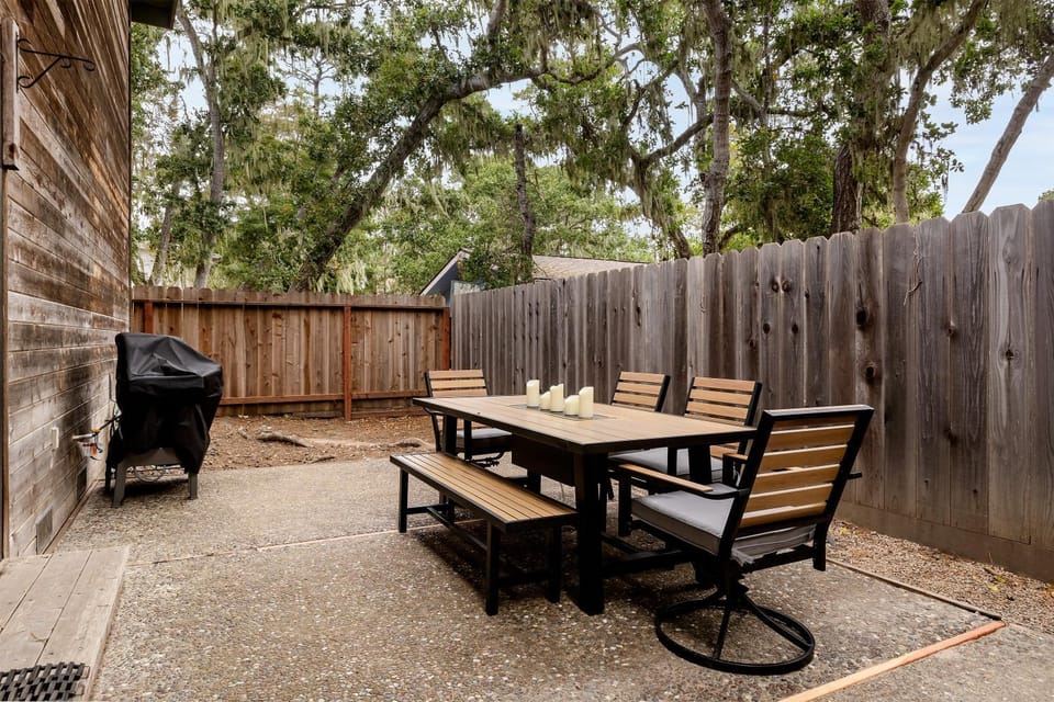 Hollie's Hideaway House in Cambria