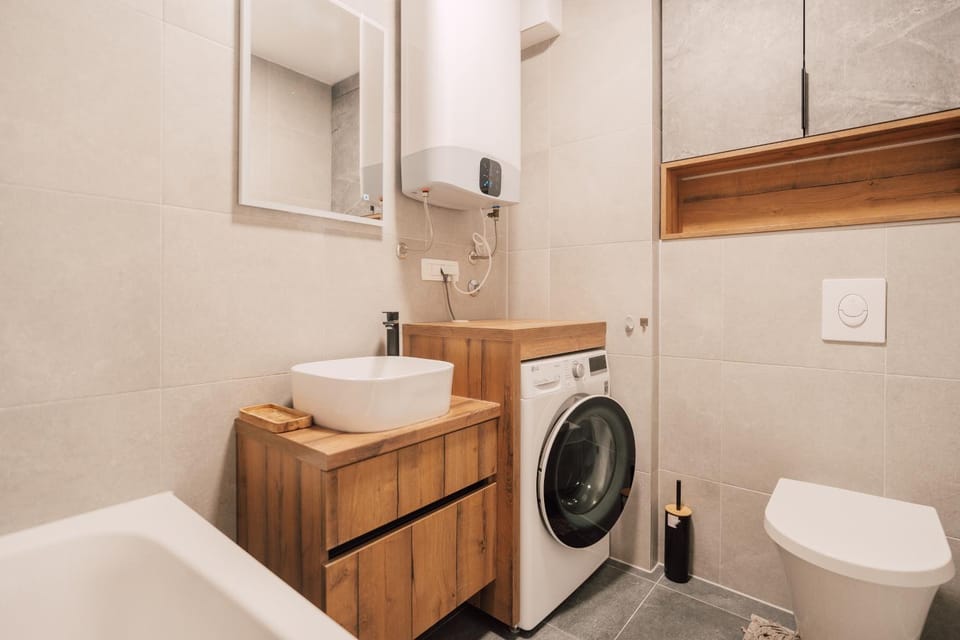 Bathroom, Bath, washing machine