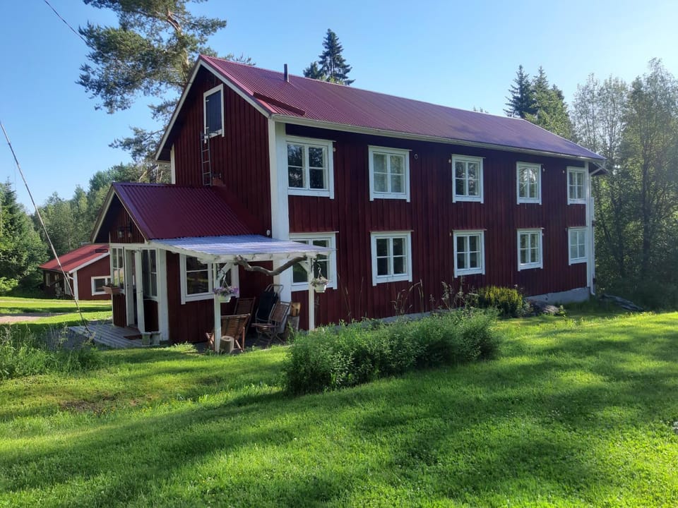Property building, Garden