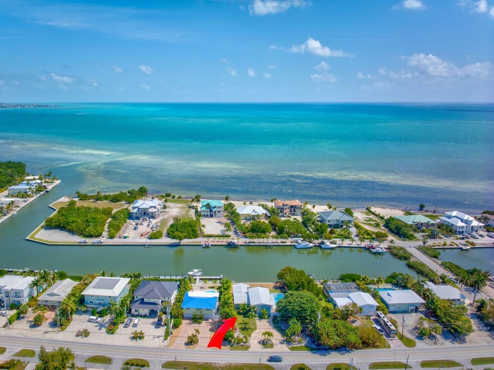 Neighbourhood, Natural landscape, Bird's eye view, Beach, City view, Sea view
