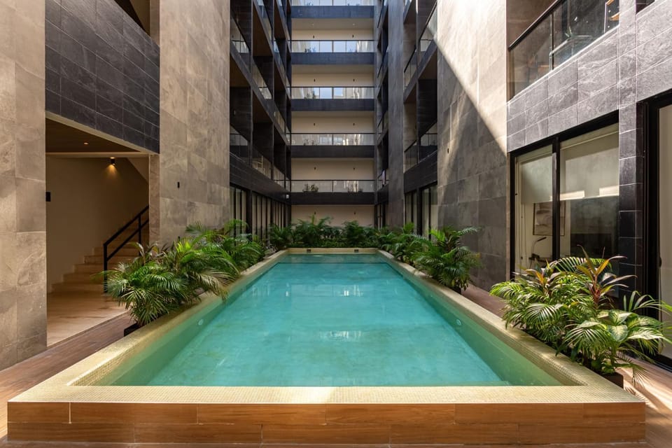 Swimming pool