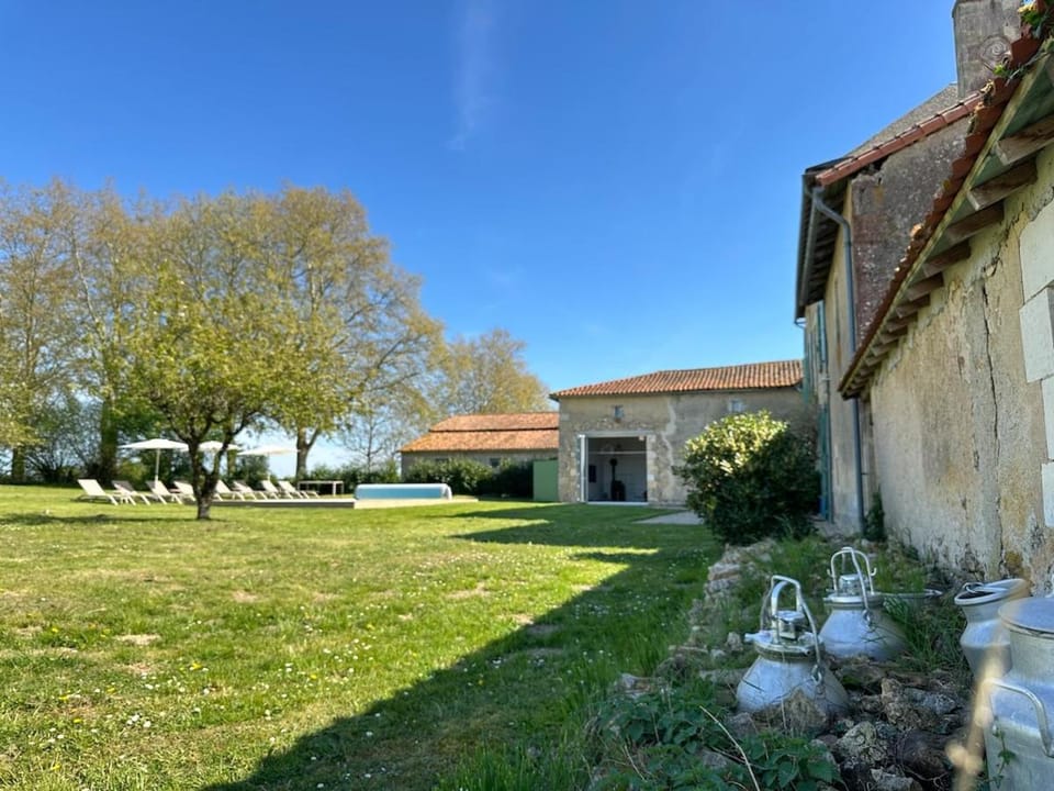 Domaine Belotterie, Rural French Retreat, Sleeps 15 plus, Pool & Orchard House in Nouvelle-Aquitaine