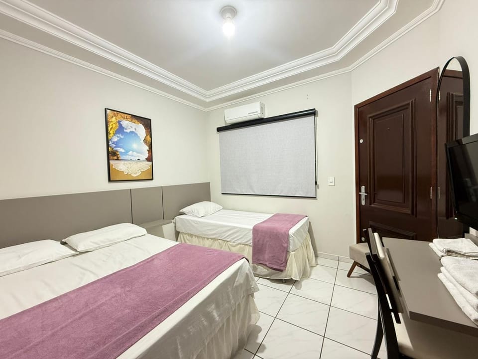 Pousada DONA LÍDIA Hostel in State of Paraná