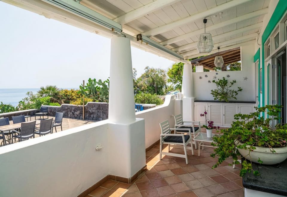 Patio, View (from property/room), Balcony/Terrace
