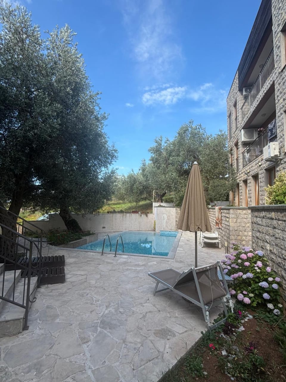 La Pietra Petrovac Apartment in Budva Municipality