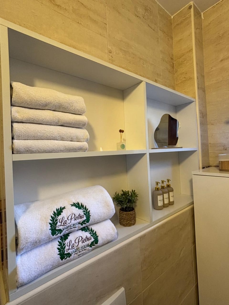 La Pietra Petrovac Apartment in Budva Municipality