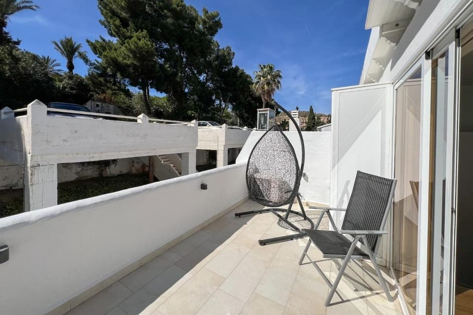 Relaxing Family Retreat with Stunning Golf Views Villa in Benalmadena