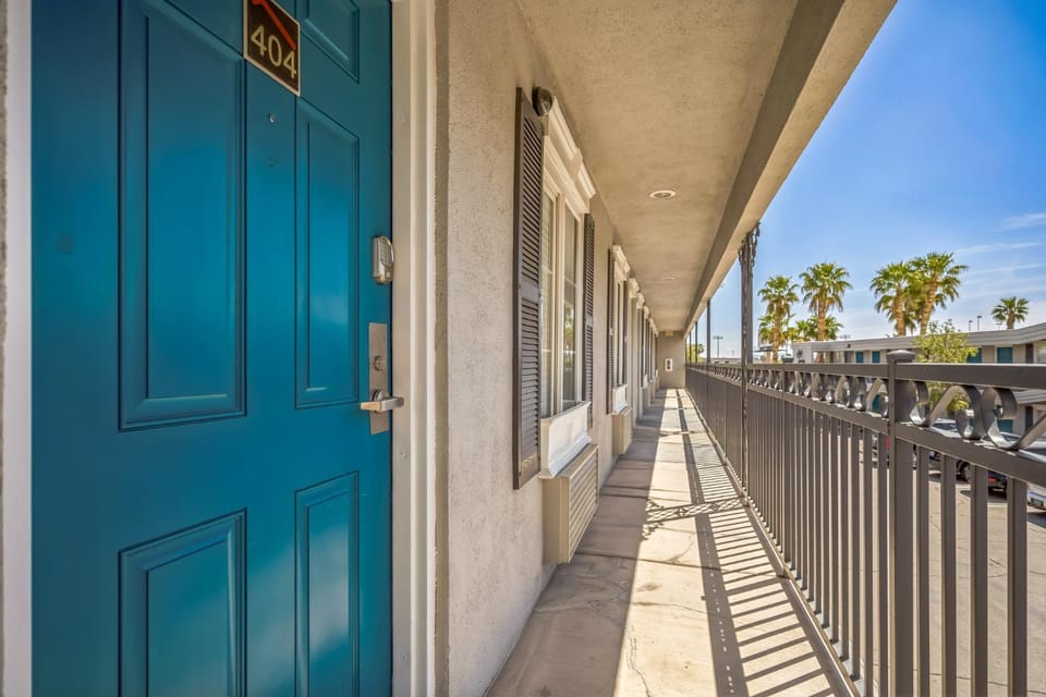 Spectra Paradise 404 I Spacious Studio Apartment in Paradise