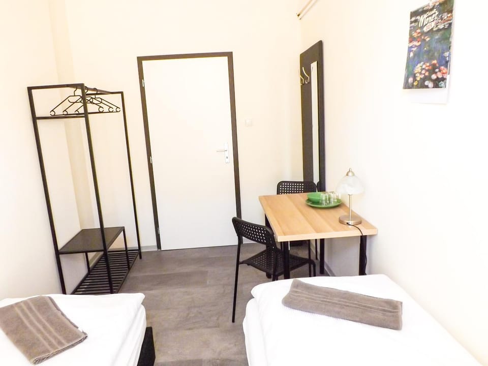 Bed, Photo of the whole room, Seating area, Bedroom, wardrobe