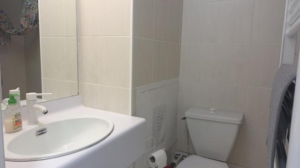 Shower, Toilet, Bathroom, bidet