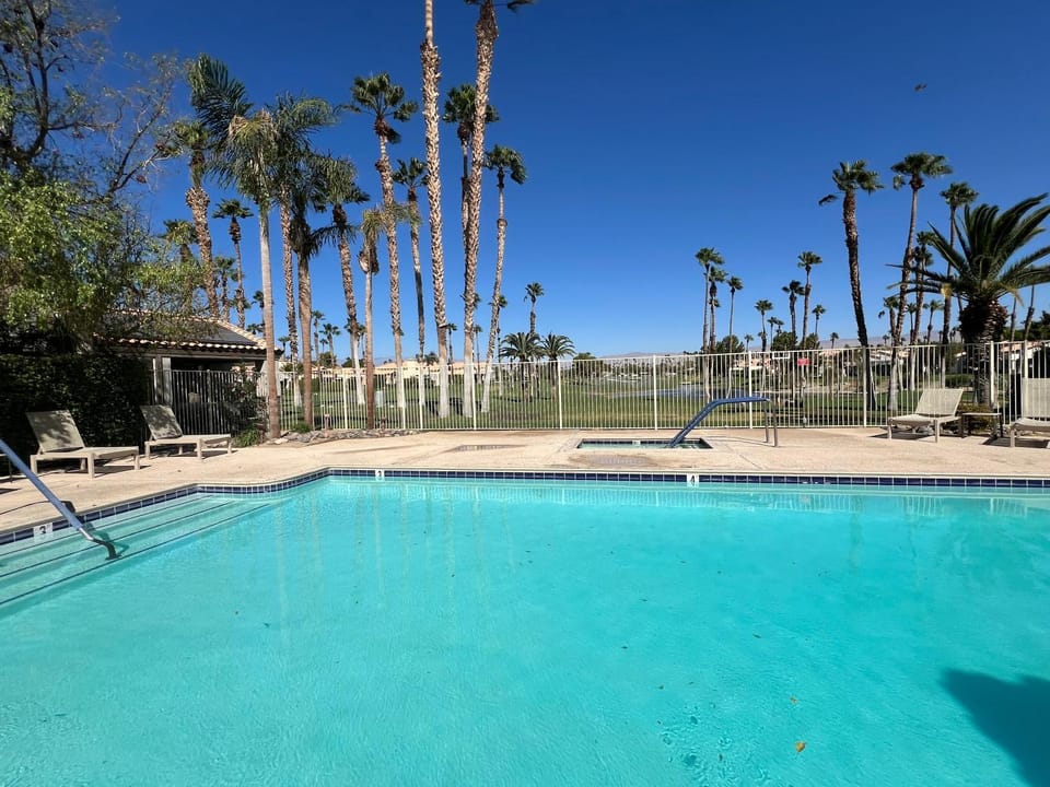 3rd Hole Hideaway - A Golf Dream at Desert Princess House in Cathedral City