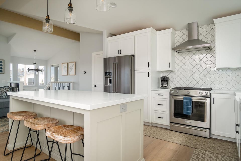 A Blue Sea Castle Monthly-Spring Special Mar thru May House in Cambria