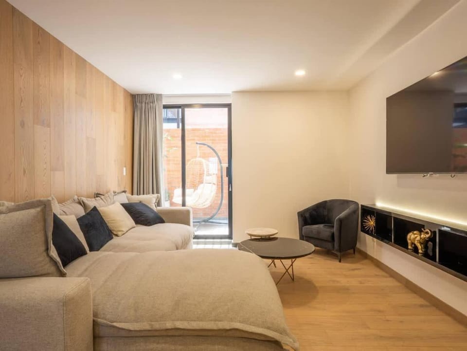 Stunning 3BR in Condesa with Terrace, Pool & Gym Apartment in Mexico City