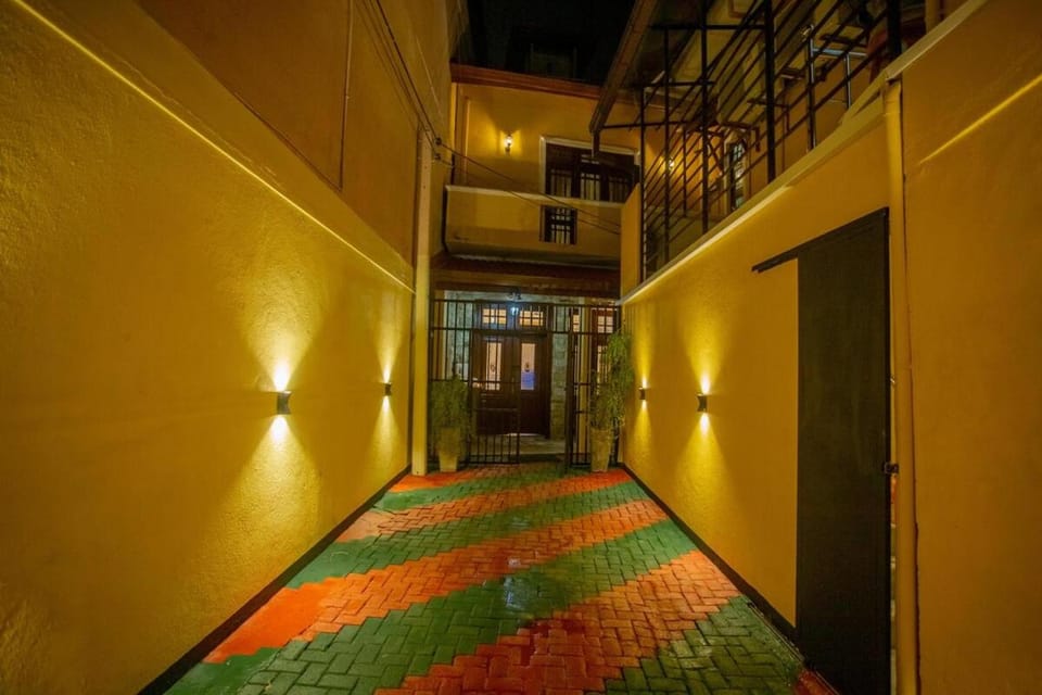 Five Star Holiday Accommodation House in Dehiwala-Mount Lavinia