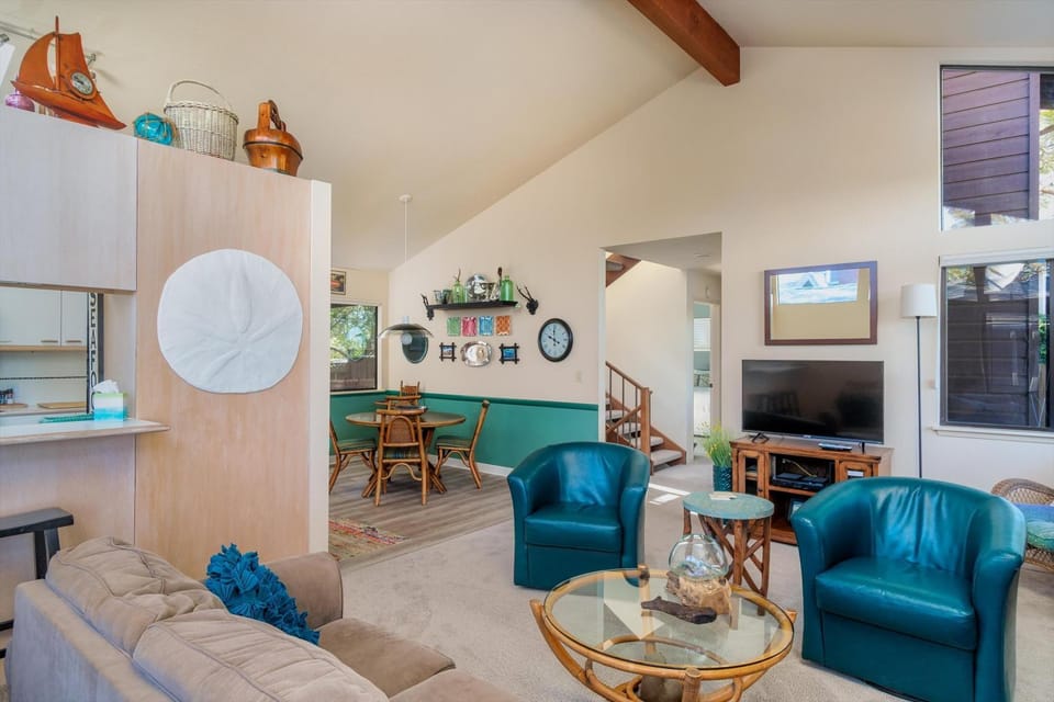 A Skyhigh Retreat House in Cambria