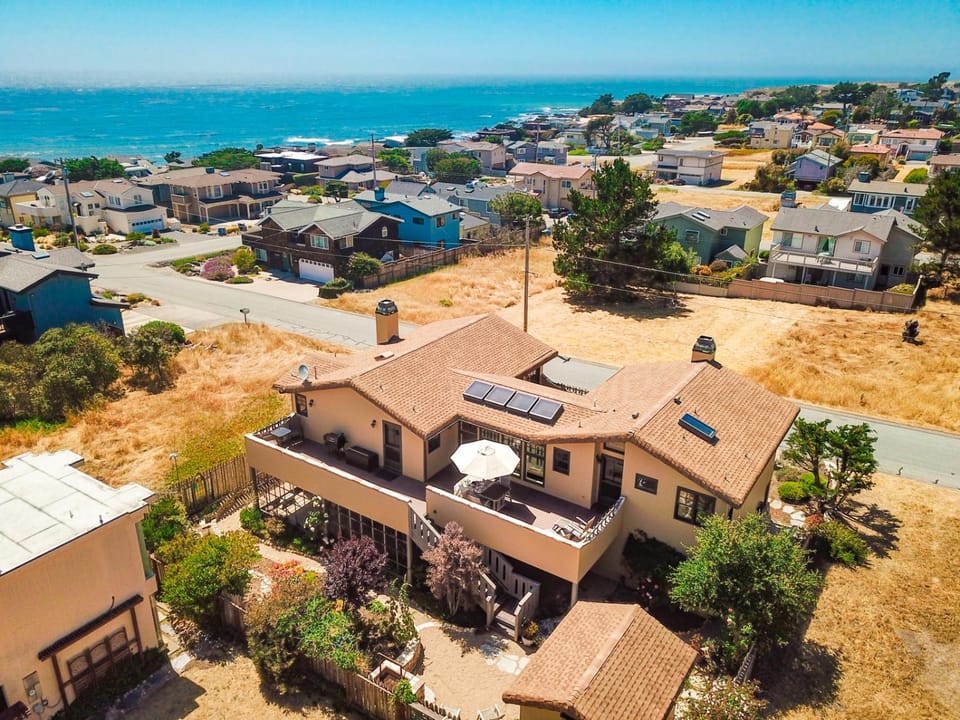 Pura Vida House in Cambria