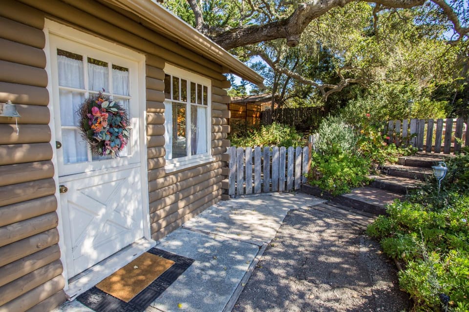 The Bonny Cottage By The Sea House in Cambria