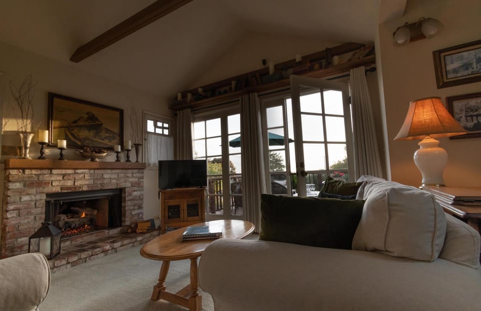 The Bonny Cottage By The Sea House in Cambria