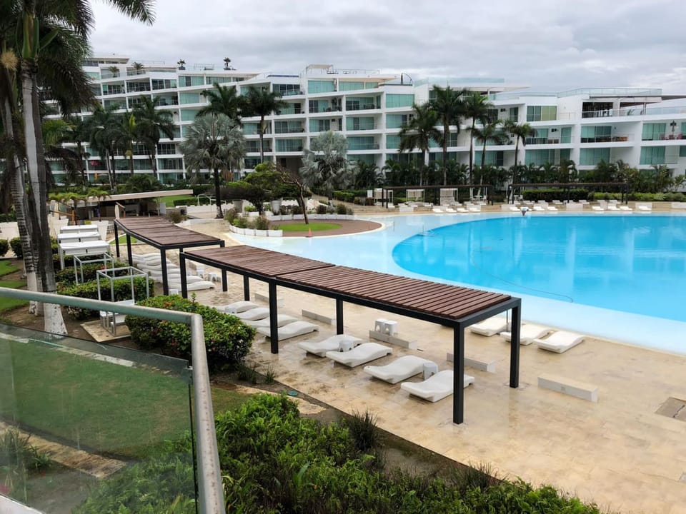 Pool view, Swimming pool