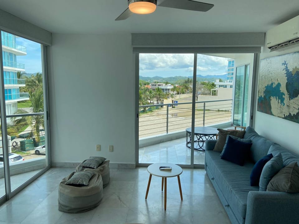 Living room, Mountain view