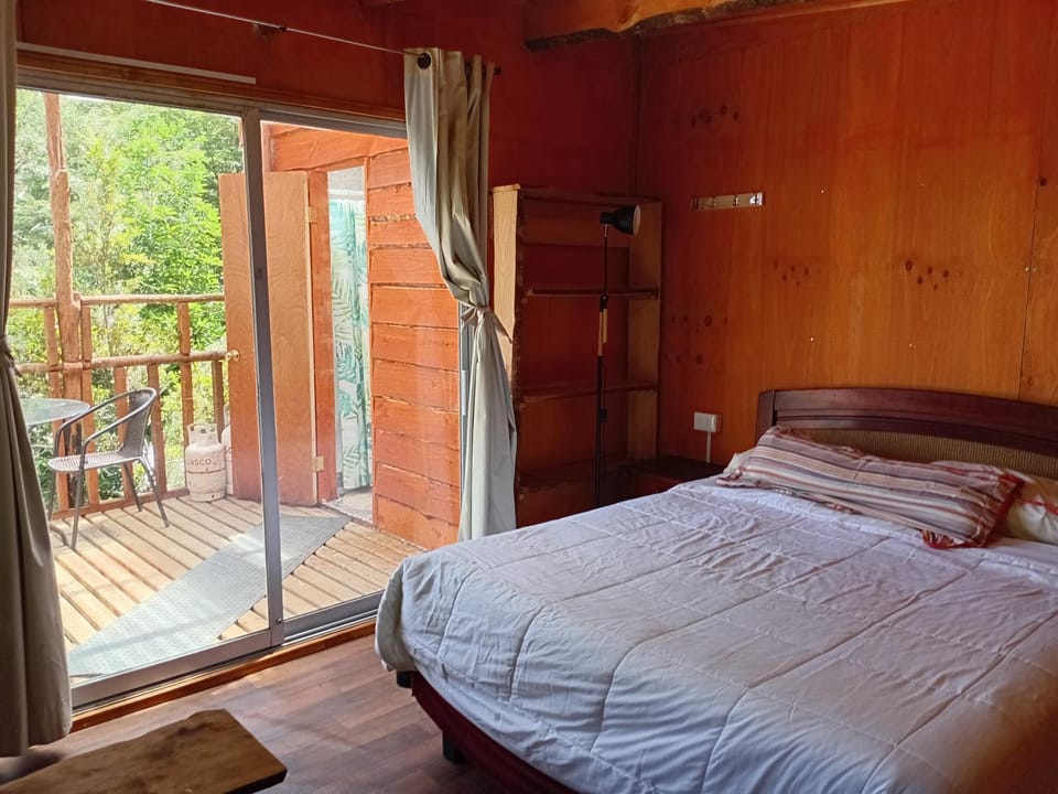 REFUGIO EN EL RI0, Curiñanco Chalet in Los Ríos, Chile
