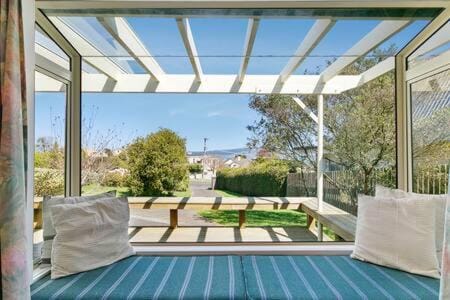 Bellbird Cottage With Lake and Mountain Views House in Taupo