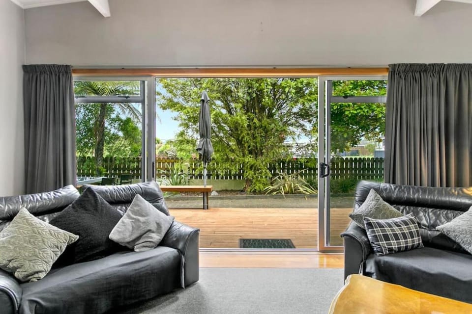 Spacious Nukuhau Stay Near Town With Parking and Comfort House in Taupo