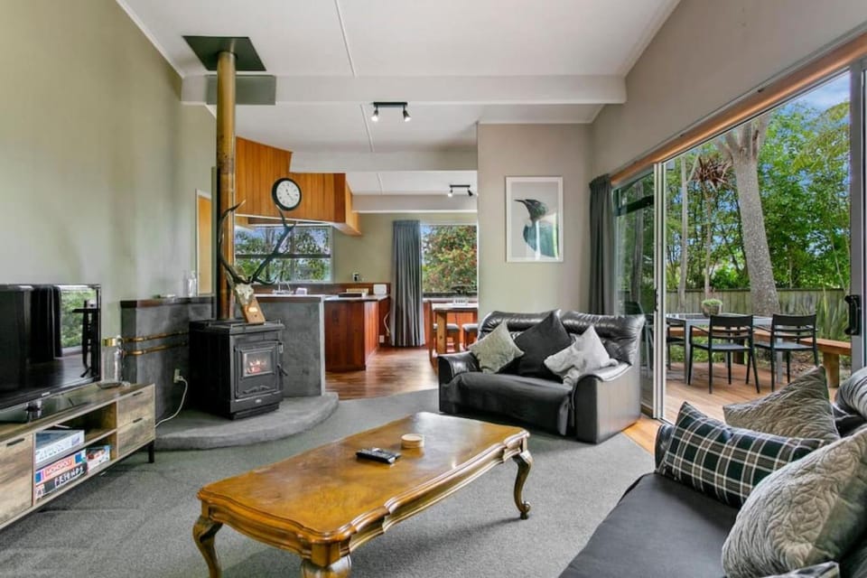 Spacious Nukuhau Stay Near Town With Parking and Comfort House in Taupo