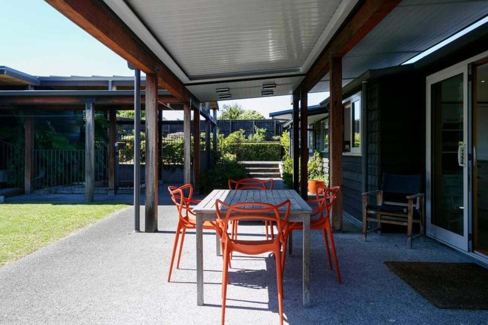Patio, Day, Garden, Balcony/Terrace, Seating area, Dining area