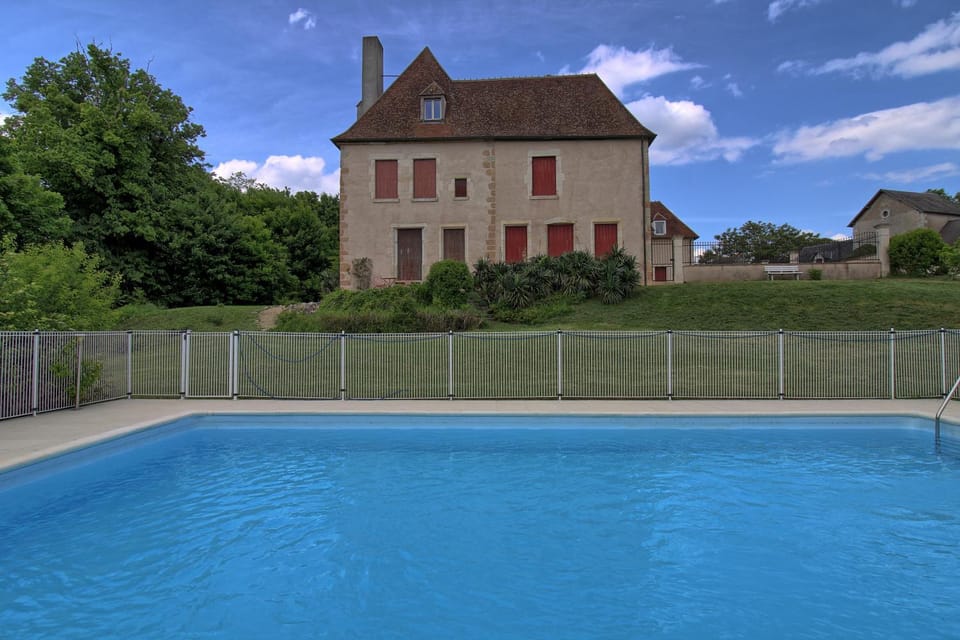 Manoir de Rousson House in Centre-Val de Loire