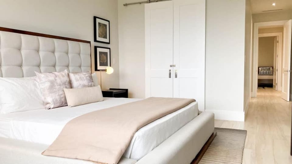 5th Floor Condo at ONE Cable Beach Apartment in Nassau