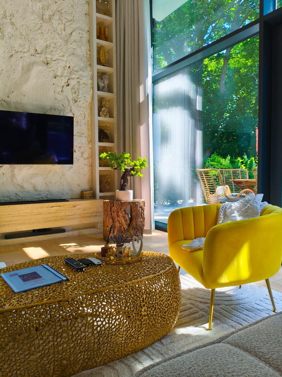 TV and multimedia, Living room, Seating area