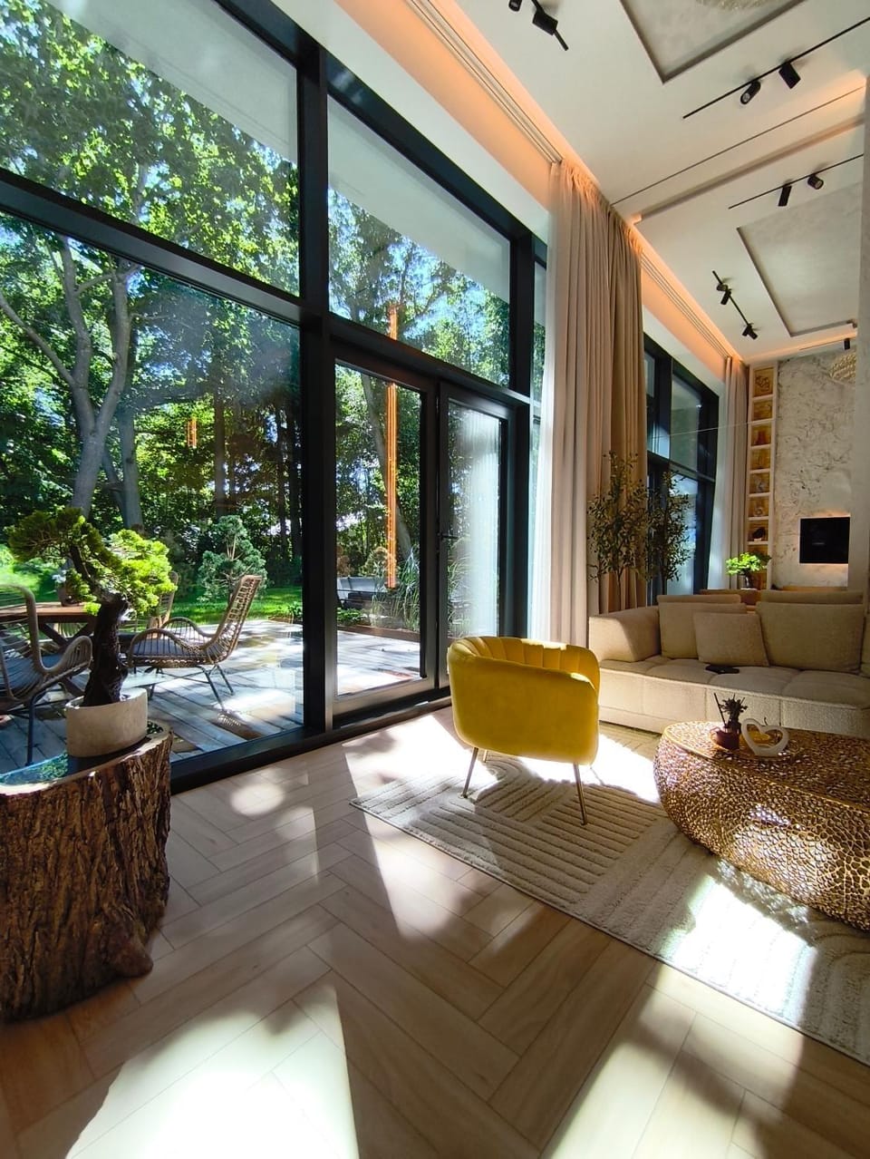 Garden, Seating area, Garden view