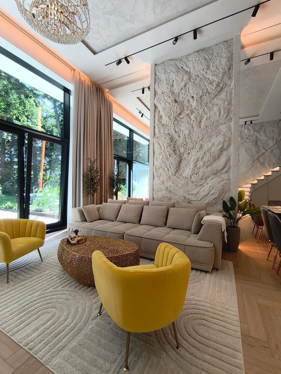 Living room, Seating area