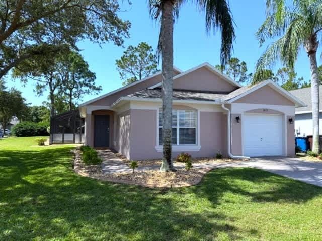 South Facing updated Southern Dunes Villa House in Haines City