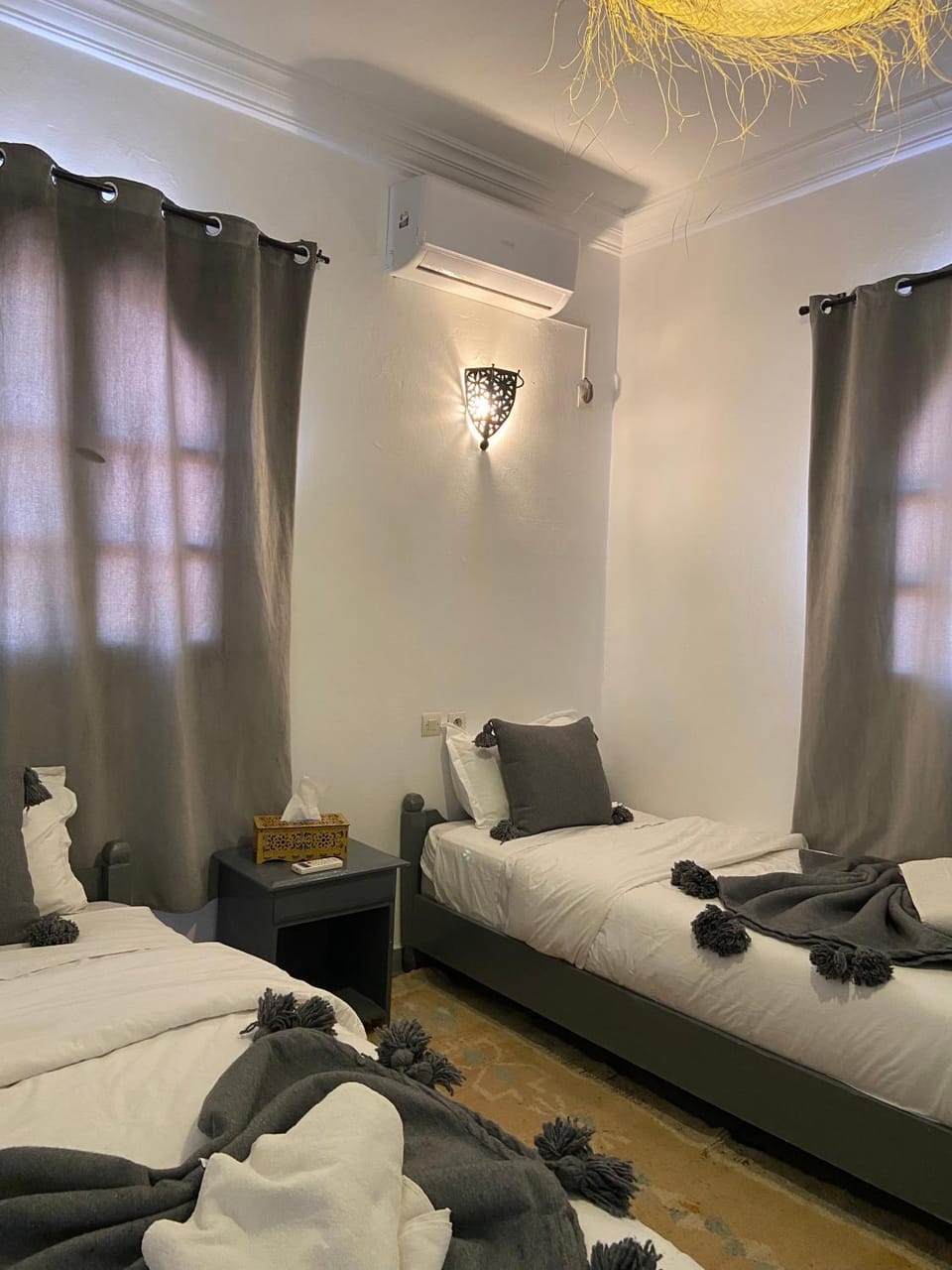 Bed, Photo of the whole room, Bedroom, towels, air conditioner